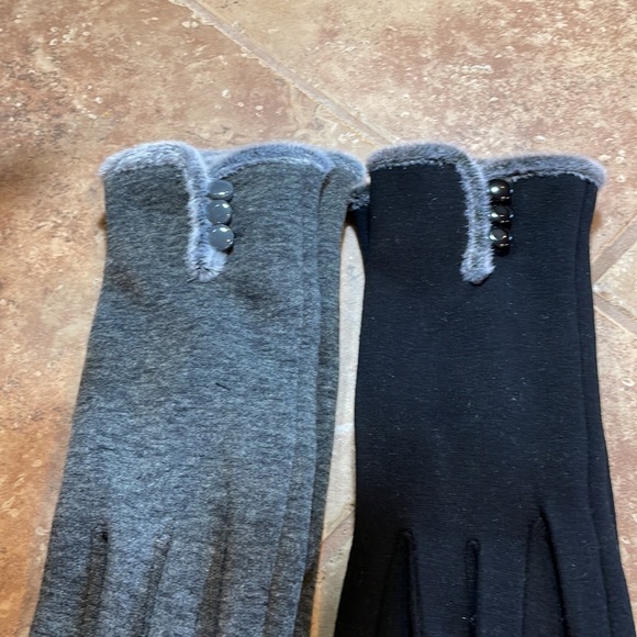 New in package 2 pair gloves - Picture 2 of 2